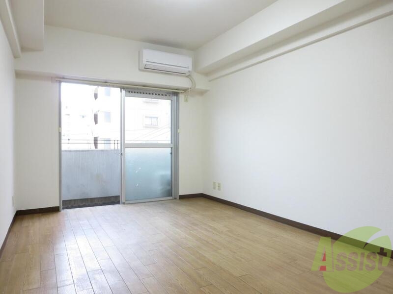 居室・リビング　ゆったりと一人暮らしには十分のスペースです