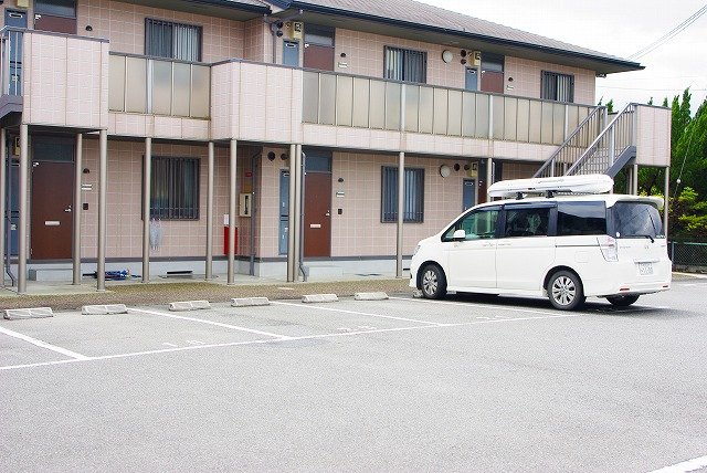 駐車場　駐車場完備です