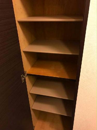 玄関　玄関シューズボックス有。