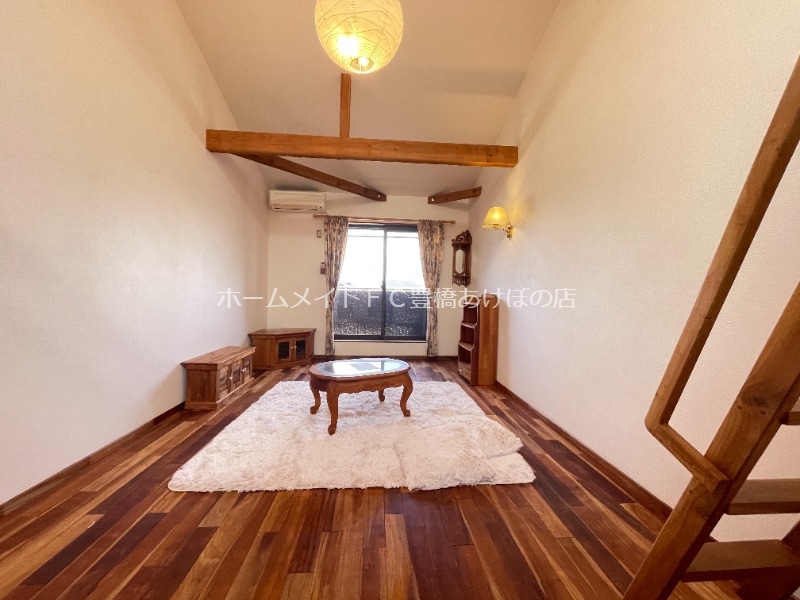 居室・リビング　同型別部屋写真