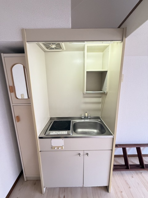 キッチン　別部屋参考写真です