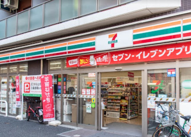 コンビニ　セブンイレブン台東4丁目店（コンビニ）まで116m