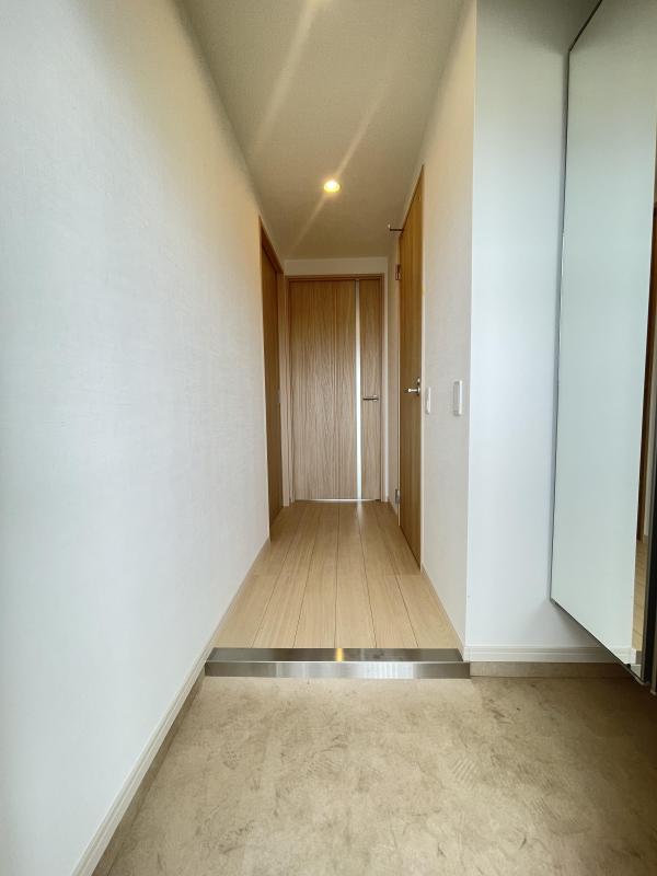 玄関　同タイプ・参考写真