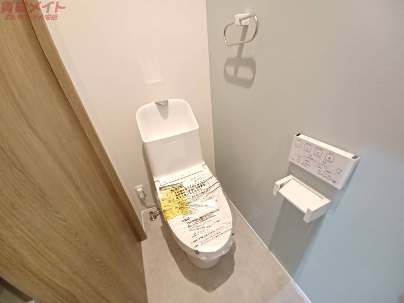トイレ　同物件別室画像