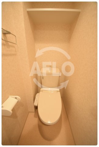 トイレ　Luxe今里II　温水洗浄便座