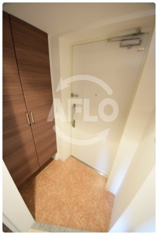 玄関　Luxe今里II　玄関