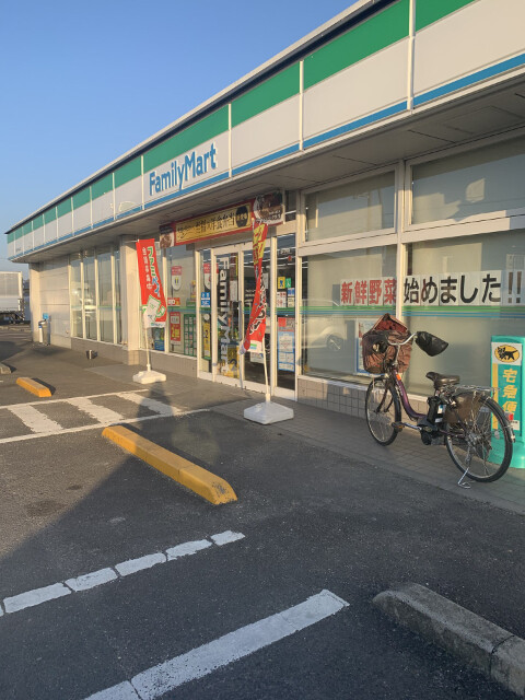 コンビニ　ファミリーマート観音寺中田井店（コンビニ）まで1246m