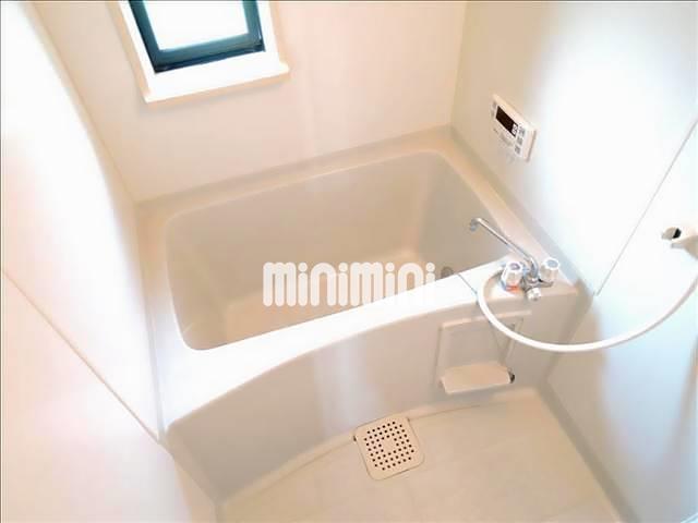 バス・シャワールーム　同物件の別室の写真です