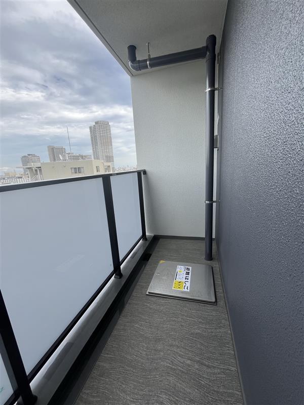 バルコニー　※同タイプ参考写真です（カラータイプが異なる場合がございます