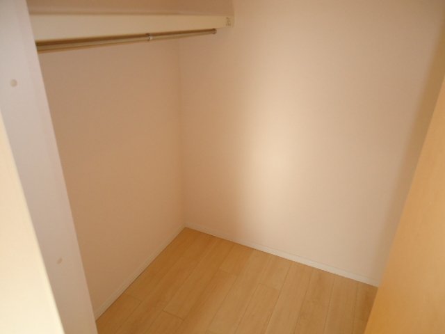 収納　ウォークインクローゼット