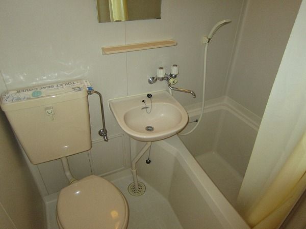 バス・シャワールーム