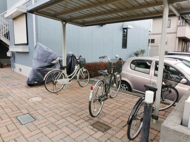 駐車場　敷地内駐車場