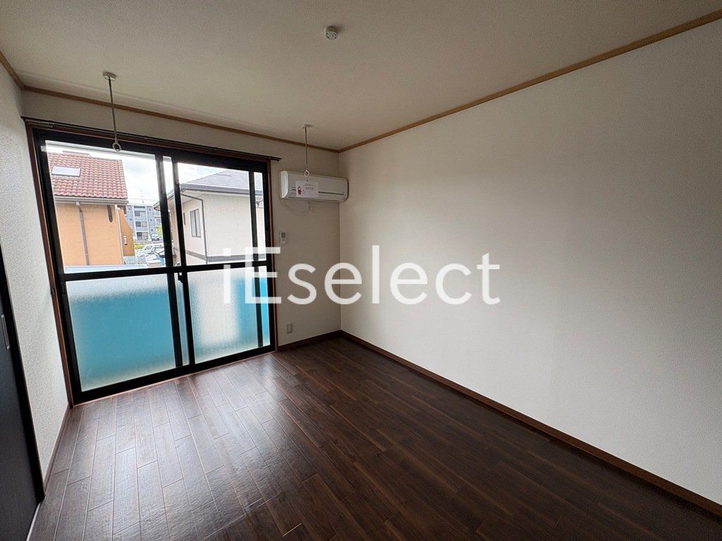 その他部屋・スペース　こちらの居室にもエアコンが付いています！