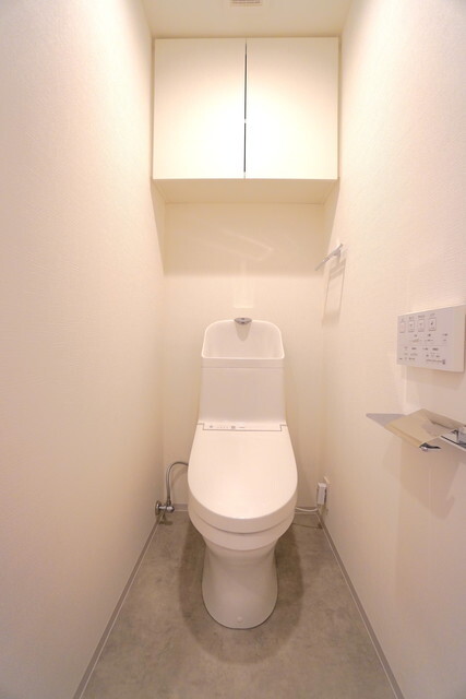 トイレ　※写真は同タイプ住戸です。