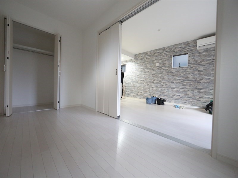 その他部屋・スペース　洋室5.2帖　クローゼット付（収納充実してます）