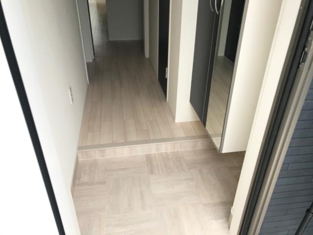 玄関　玄関（イメージ）