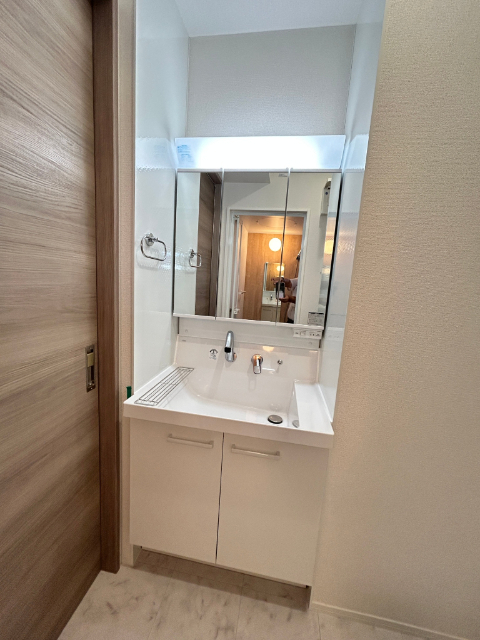 洗面設備　洗髪洗面化粧台