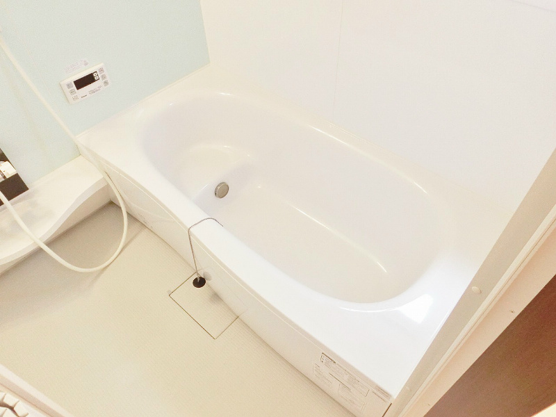 バス・シャワールーム　浴槽は一坪タイプ