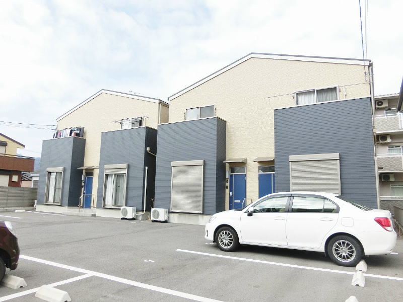 建物外観　まるで一戸建てのような外観