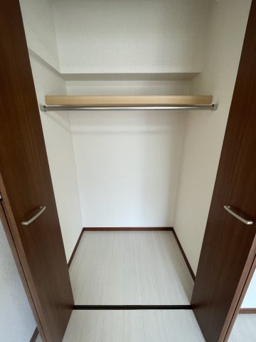 収納　※写真は同じマンションの違う部屋のものになります。