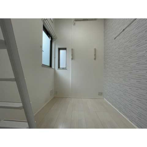 YRoom IIの内装写真