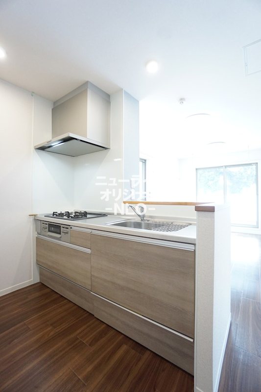 キッチン　３口コンロシステムキッチンでお料理も捗ります☆