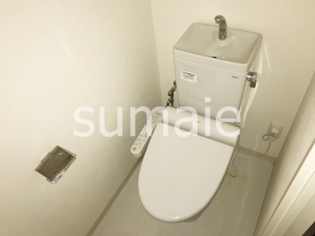 トイレ　ウォシュレット付トイレ。