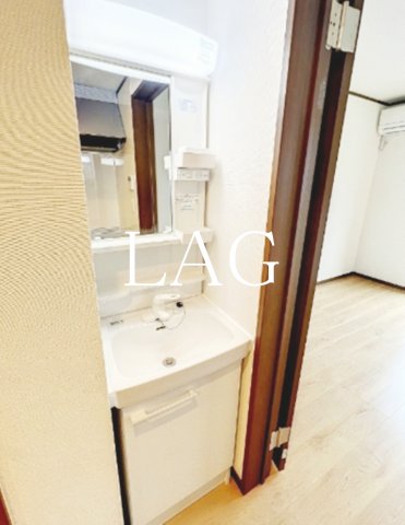 洗面設備　洗面台です。