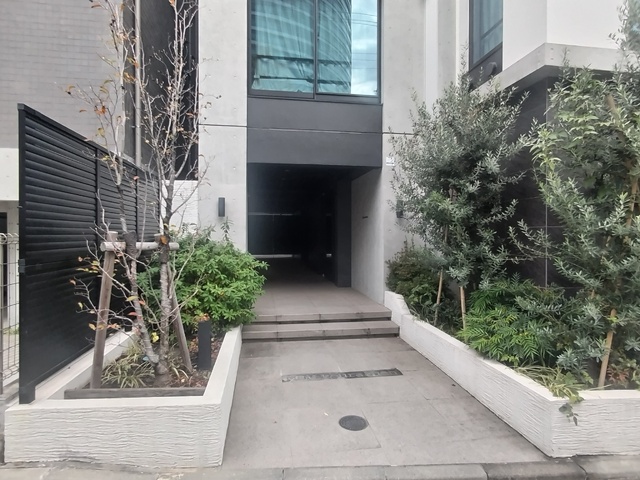 エントランス　エントランス