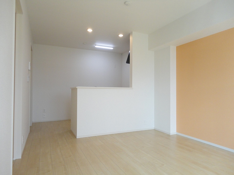 居室・リビング　11.2帖の南向きのLDK