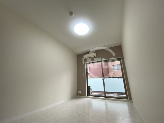 居室・リビング　CITY SPIRE北梅田　洋室