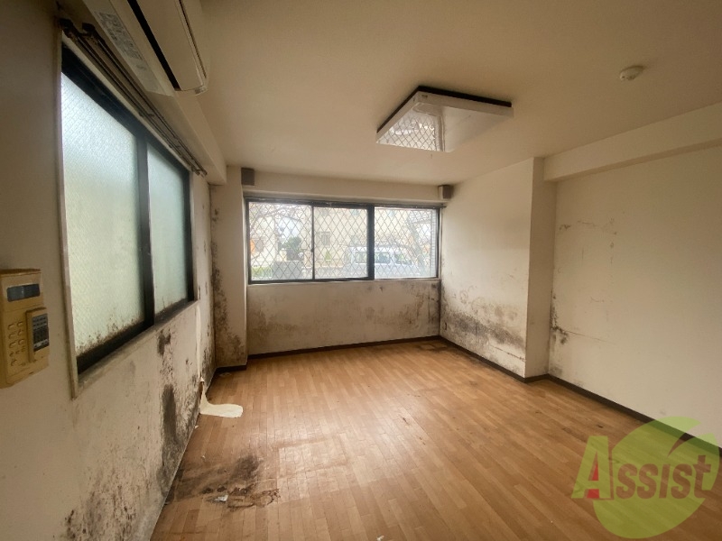 その他部屋・スペース　クリーニング前の写真です