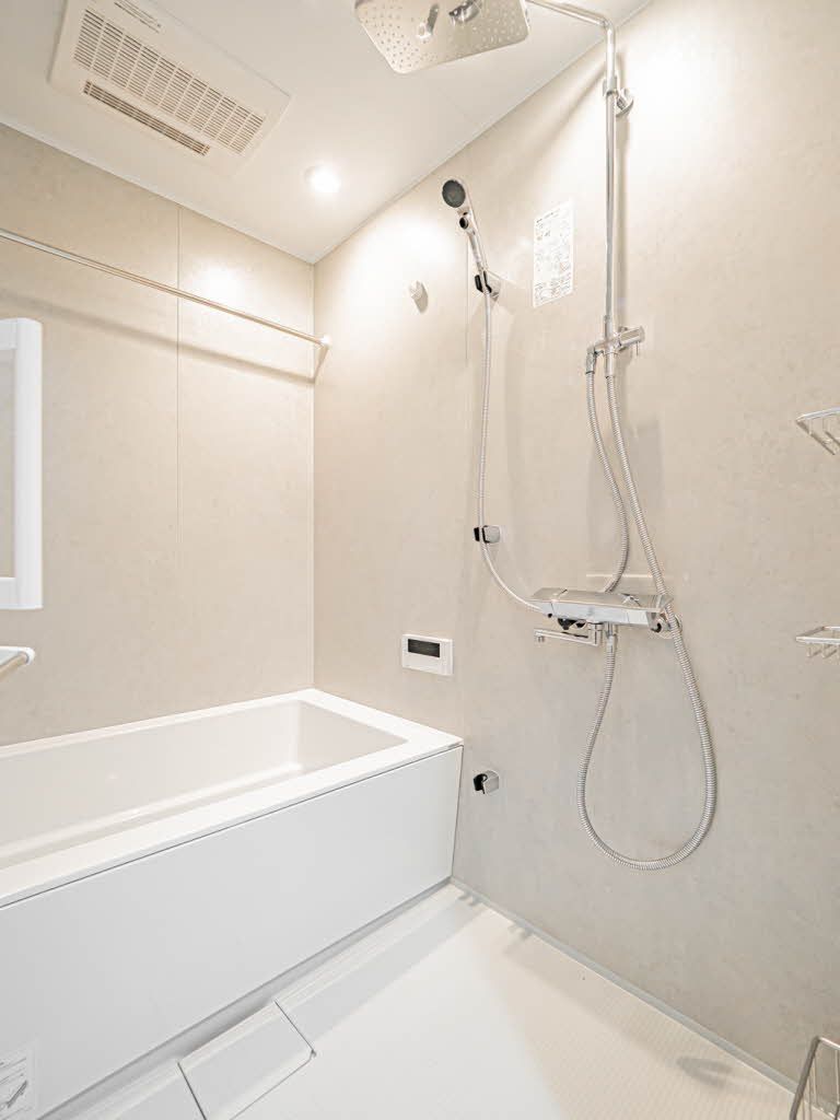 バス・シャワールーム　浴室