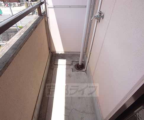 バルコニー　洗濯機置けます。