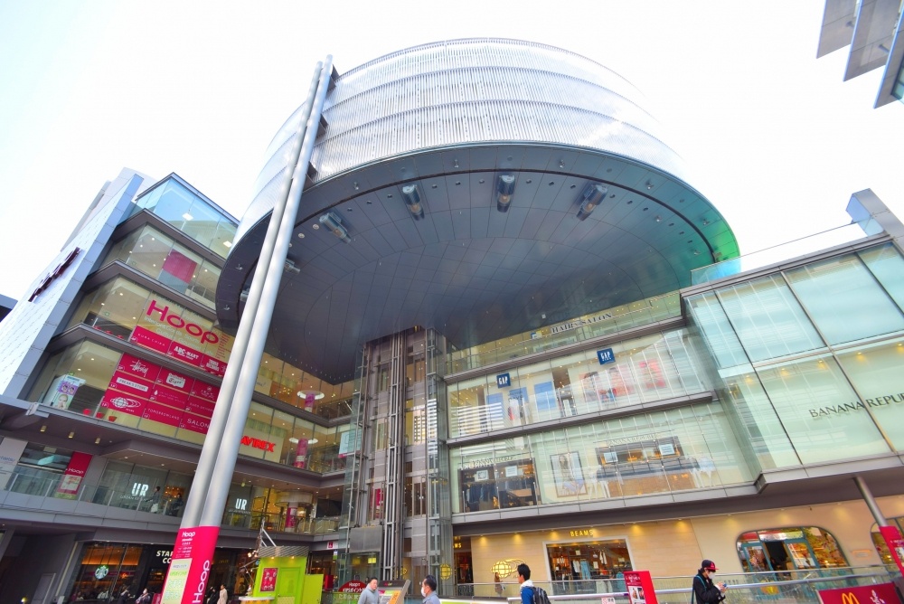 ショッピングセンター　Hoop（ショッピングセンター）まで718m