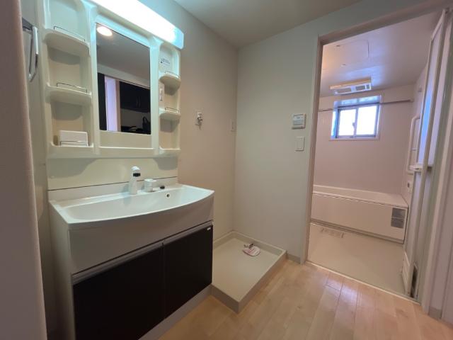 洗面設備　洗髪洗面化粧台