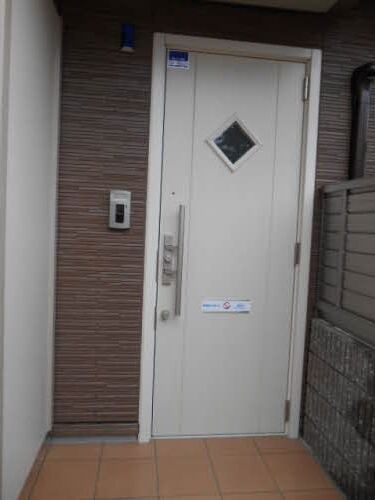 玄関　ヴァンベール東雲（2012年築）