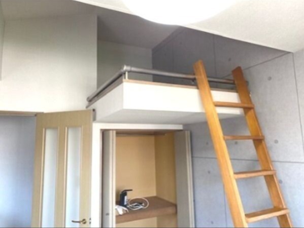 その他部屋・スペース　反転間取りの別部屋の写真です。