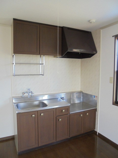 キッチン　写真は201号室です（参考）