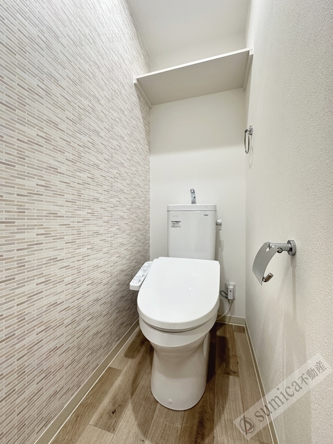 トイレ　温水洗浄便座完備♪