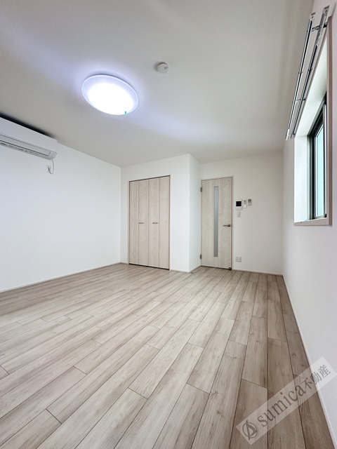 居室・リビング　９．３帖のゆったりしたお部屋です♪