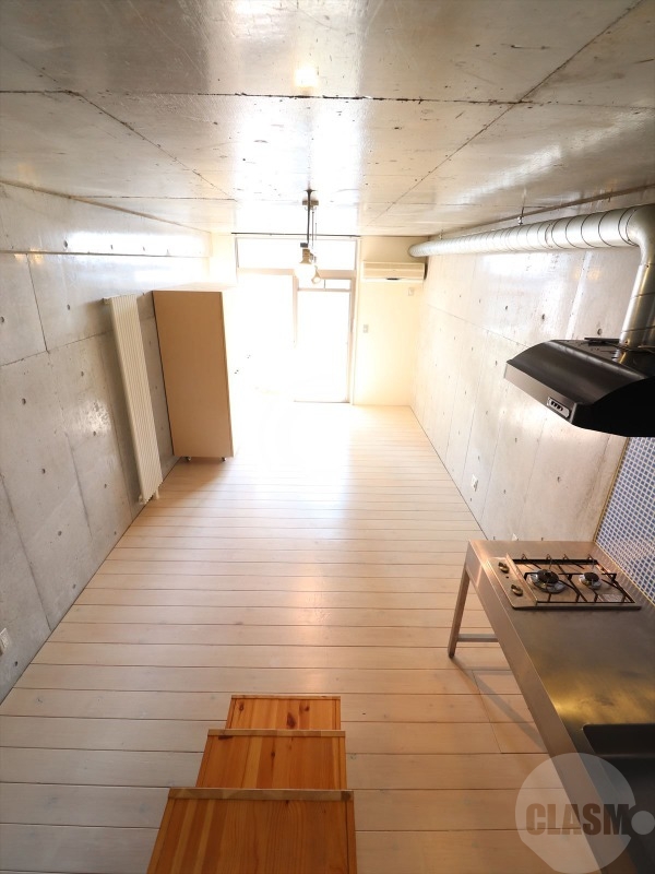 居室・リビング　デザイナーズ物件・広々ワンルームです