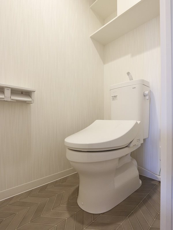 トイレ　別号室の画像。現況優先