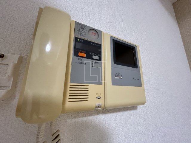 セキュリティ　ジュネーゼグラン心斎橋東　TV付モニターフォン