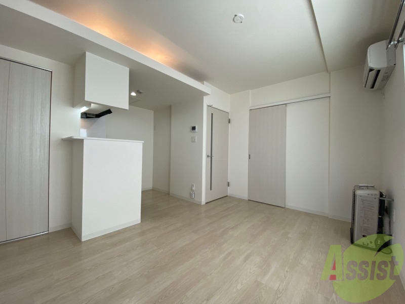 居室・リビング　広くてキレイなお部屋が広がっていて、充実した生活が送れそう。