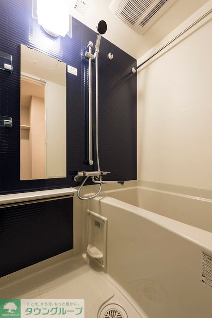 バス・シャワールーム　Aタイプ2016年3月撮影 同タイプ1001号室の写真です。