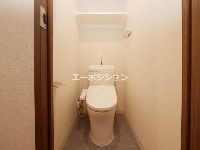 トイレ　スプランディッド難波WEST