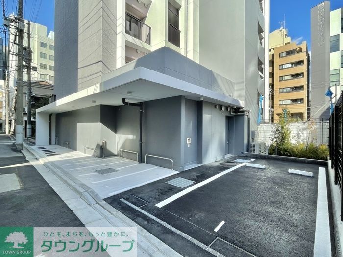 駐車場　駐車場