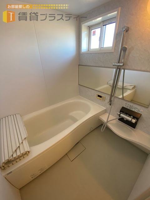 バス・シャワールーム　みんなでワイワイ入れます。。