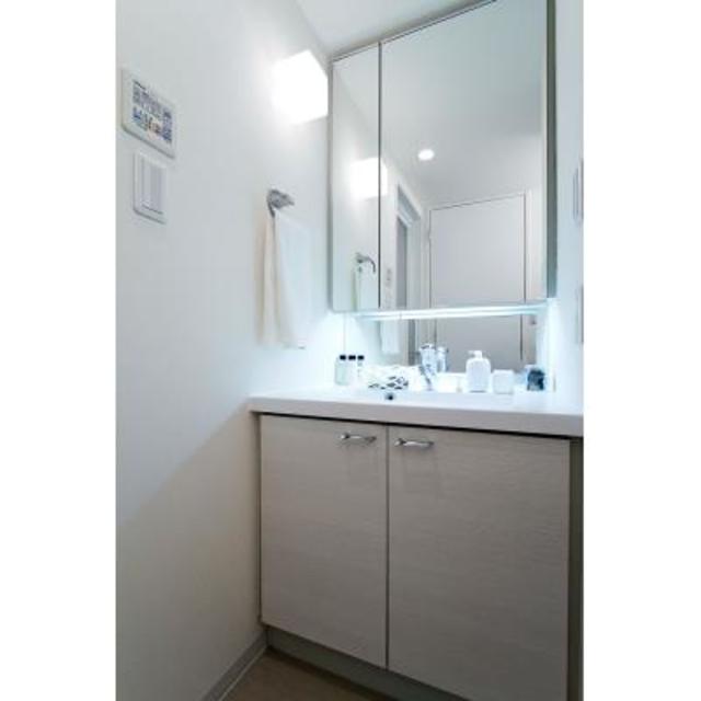 洗面設備　※写真は同タイプ住戸です。